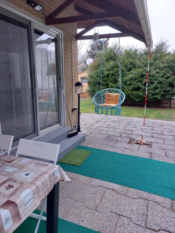 Dunakanyar, Szentendrei Sziget Szamoca Vendeghaz Horany Telen Nyaron Szigetmonostor Buitenkant foto